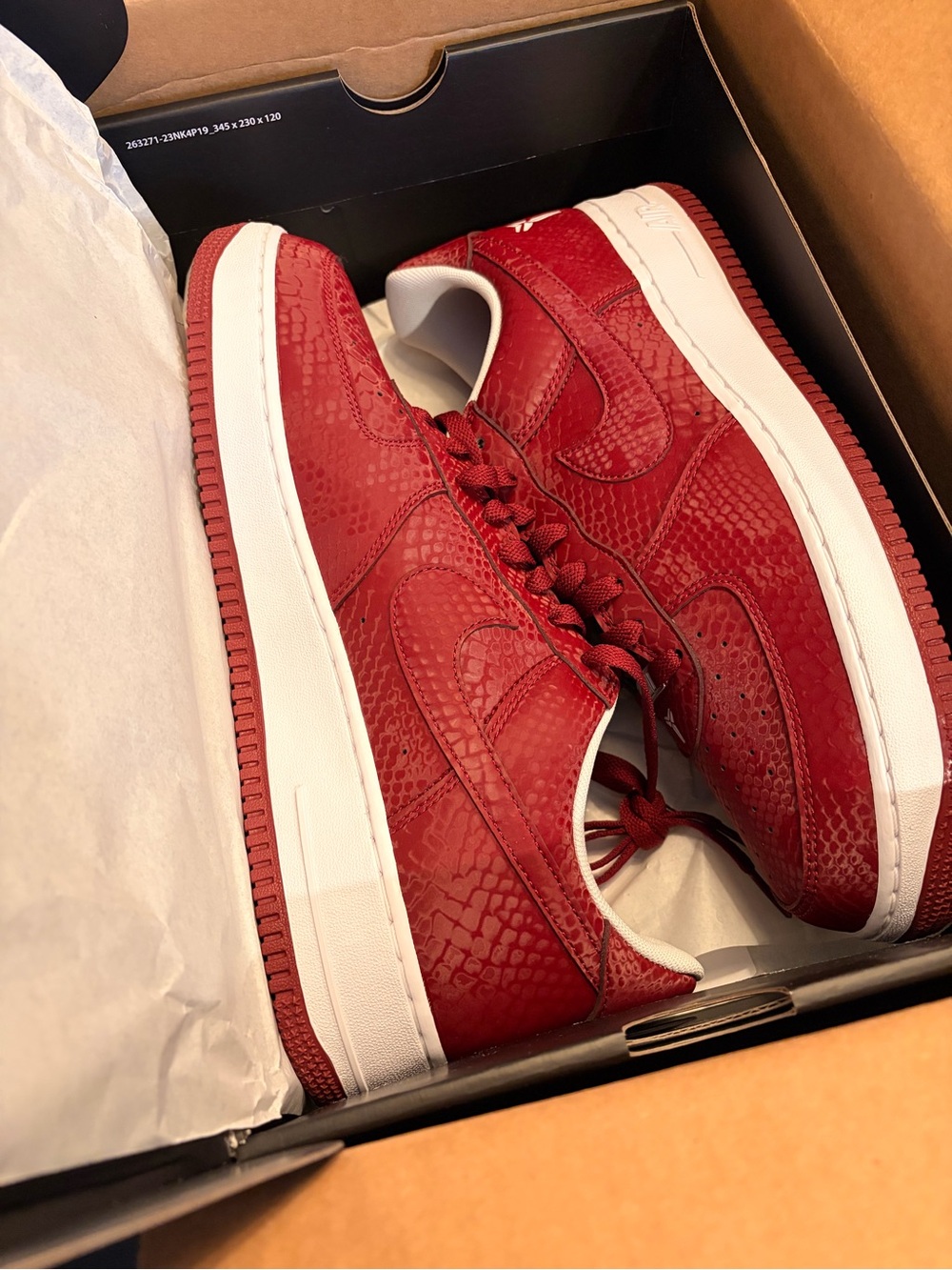 Nike Air Force Kobe’s mamba sneakers in burgundy color limited edition